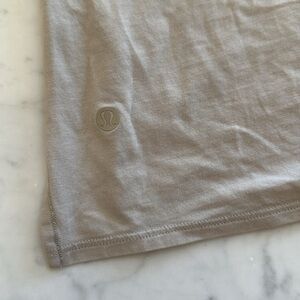 Lululemon Athletica Beige Short Sleeve Tee Medium Soft Casual Basic